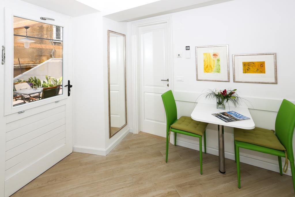 White & Co Villa And Apartments Дубровник Стая снимка